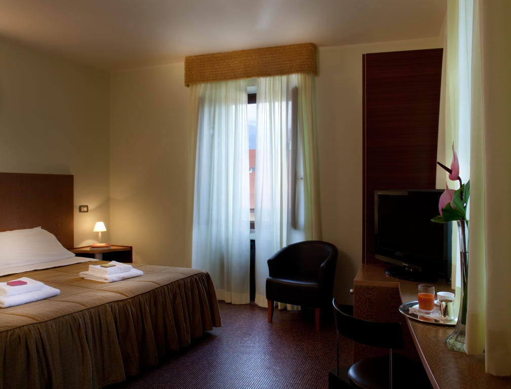 Hotel Giulia Gargnano